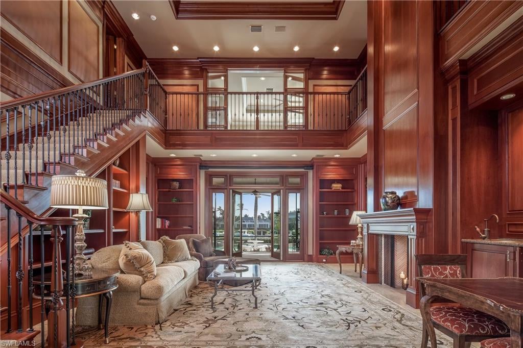 3415 Fort Charles Dr