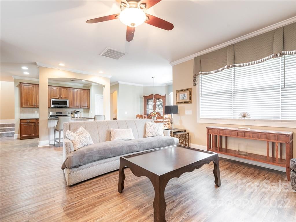2704 Occaneechi Ct