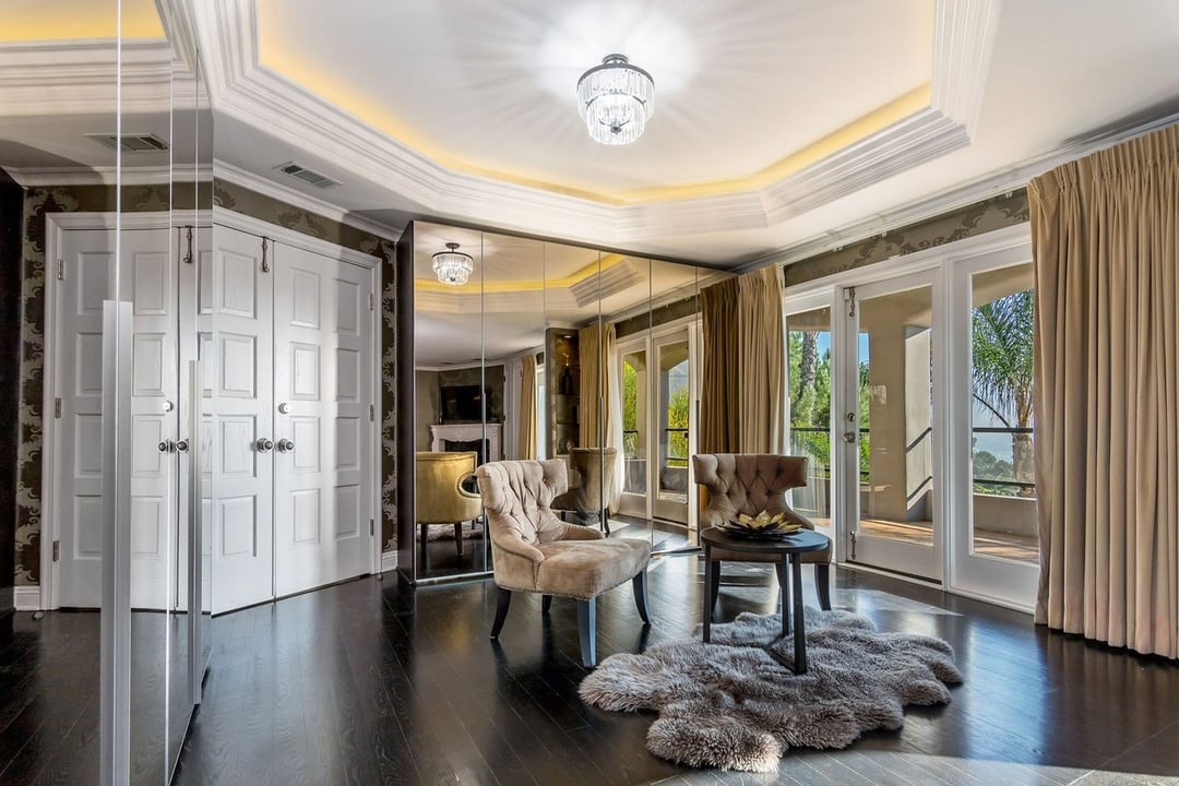 Mulholland Drive, 90068