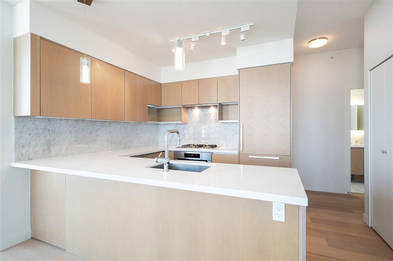 3802-6588 Nelson Ave
