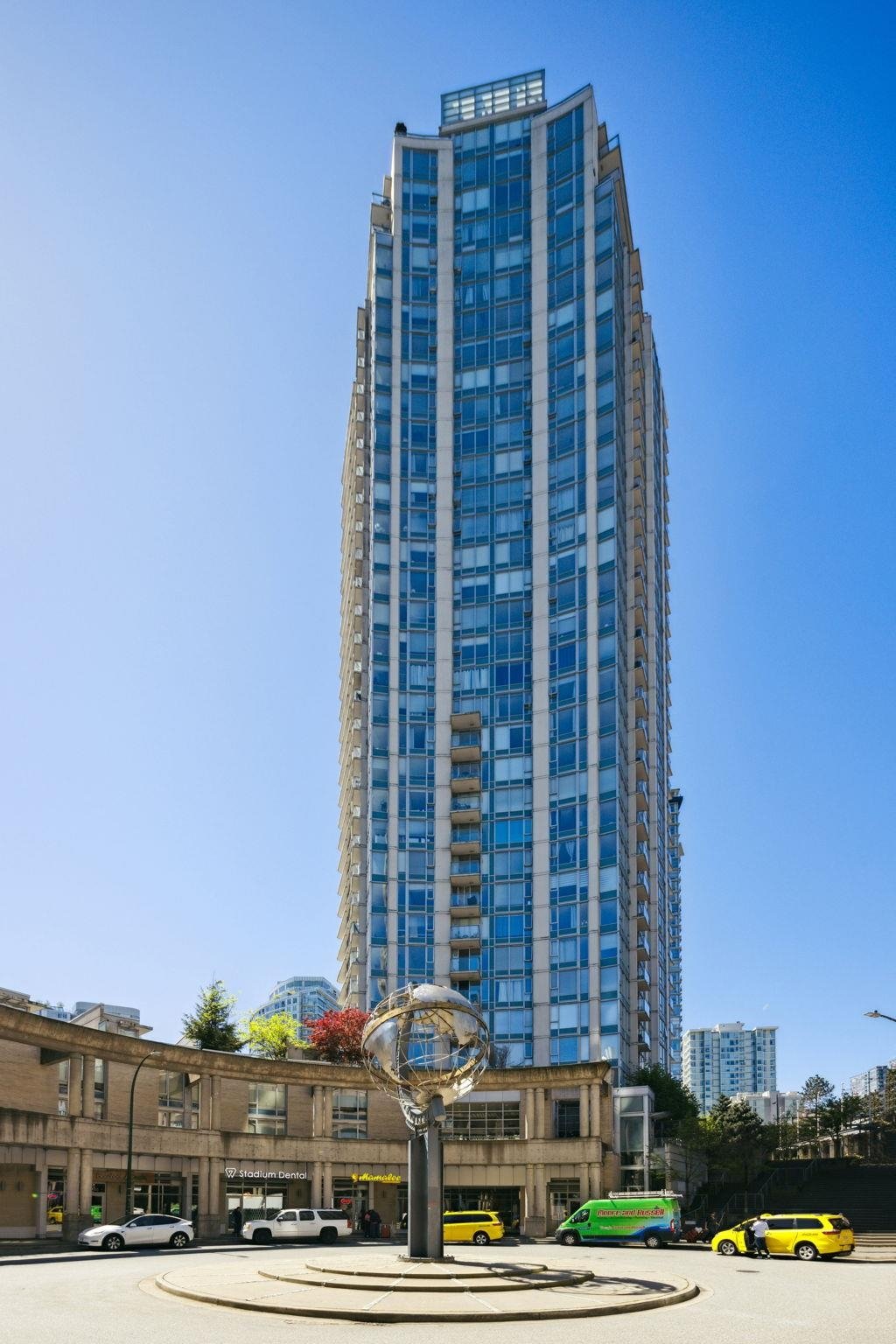1807-188 Keefer Pl