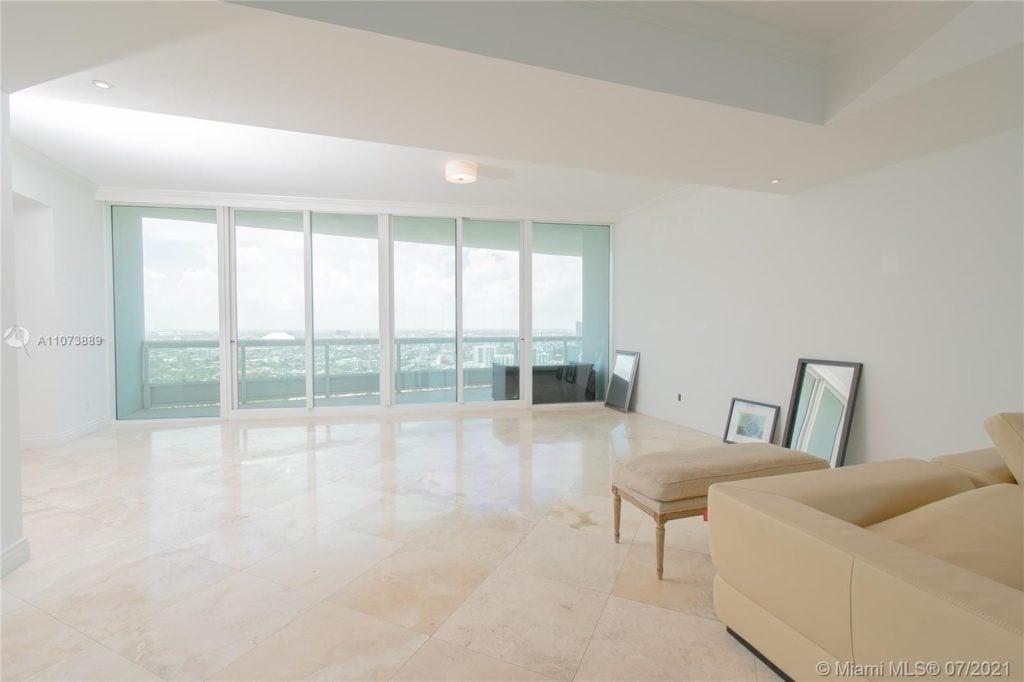 Brickell’s Santa Maria PH4302 Sold at $5,350,000