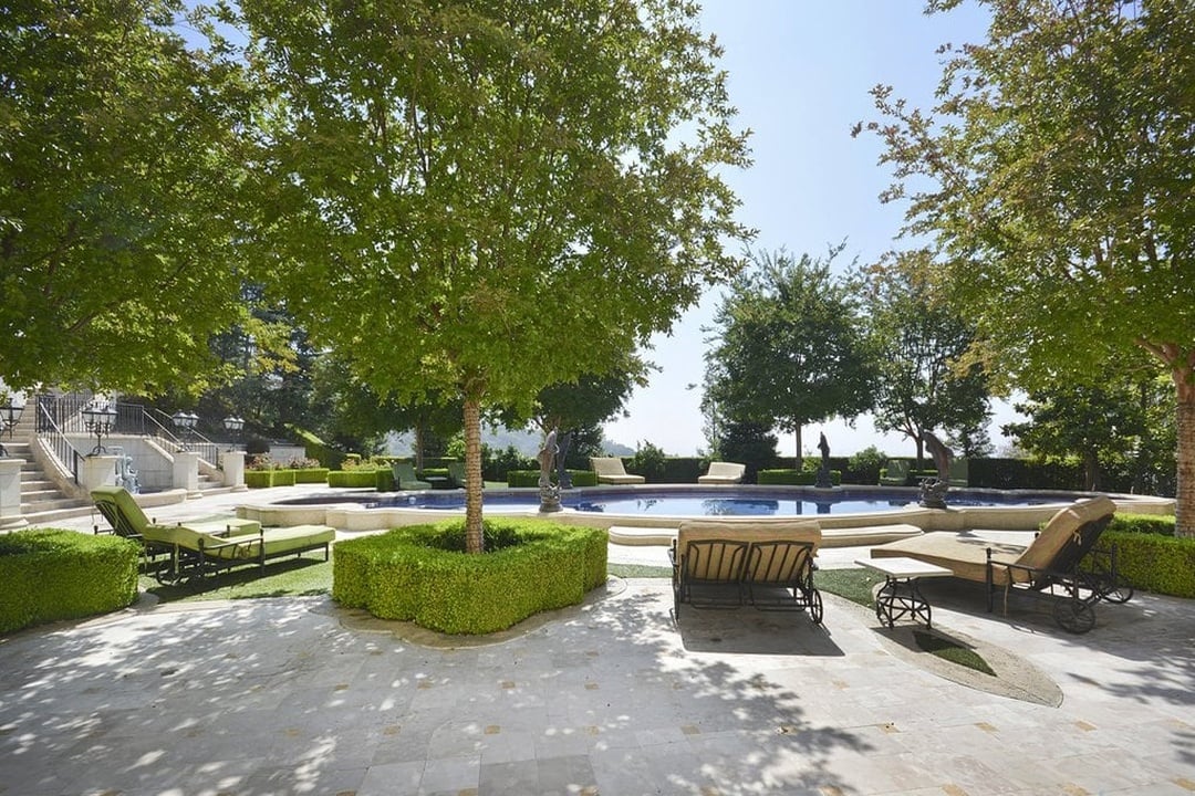 Grandeur Retreat