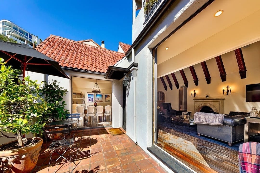 Halo Retreat, N Kings Rd, 90069