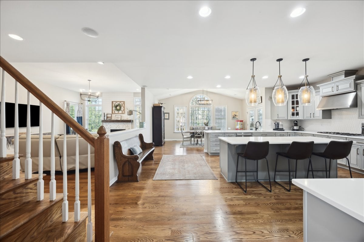 4513 Lake Summer Mews