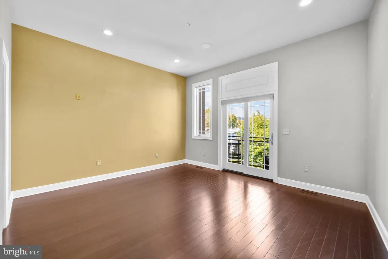 151 V St NW #4