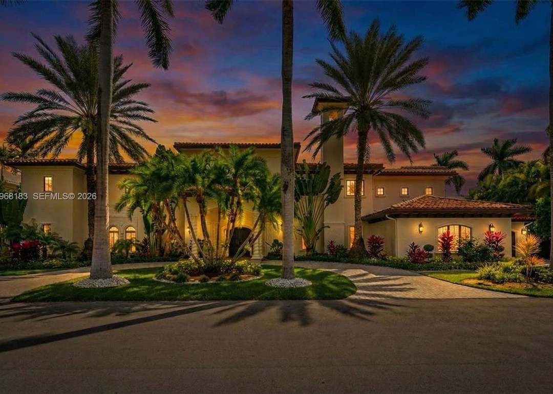 628 Coral Way