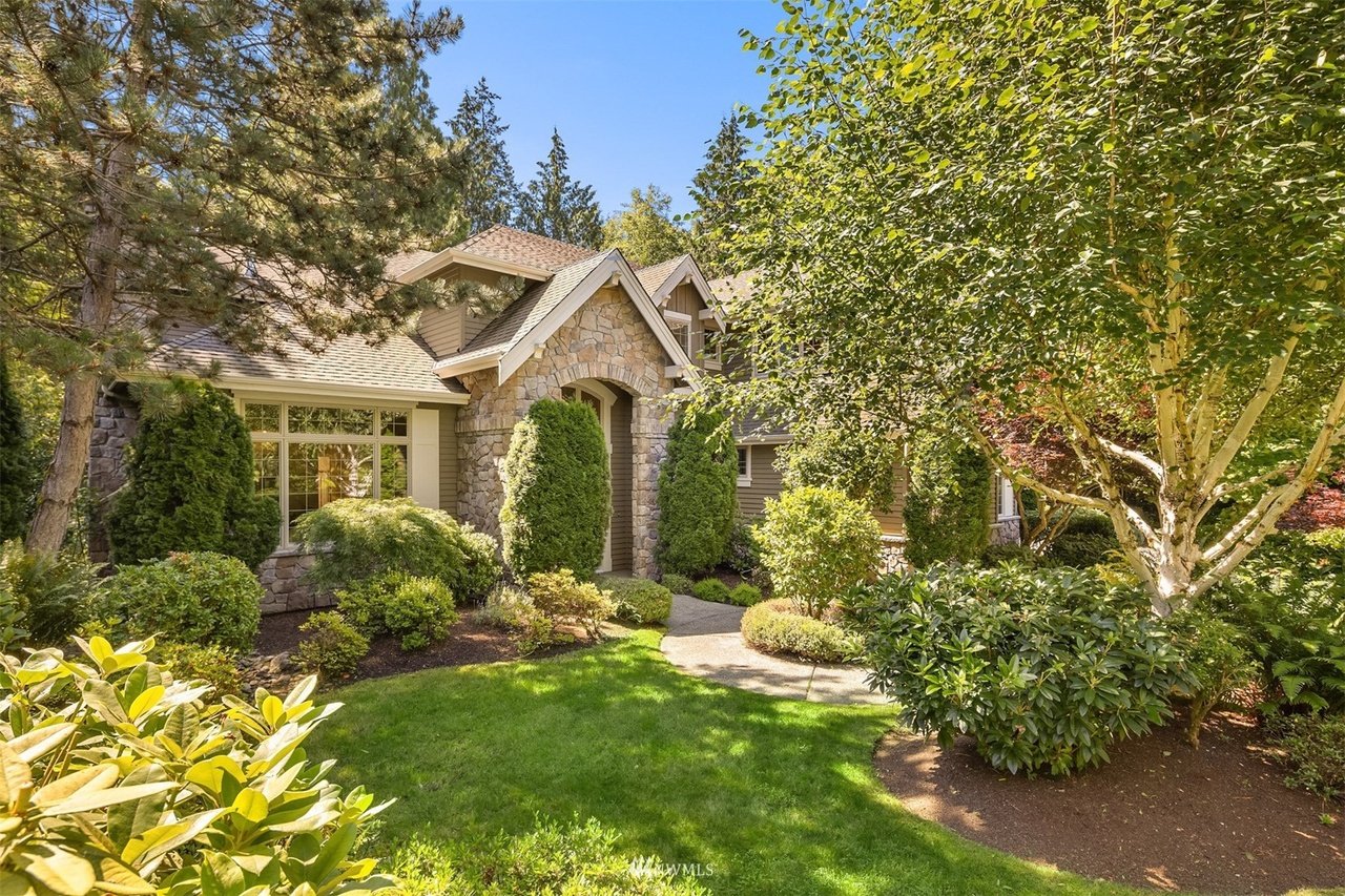13054 NE Trail Heights Ct