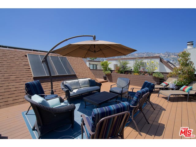851 N Kings Rd #303