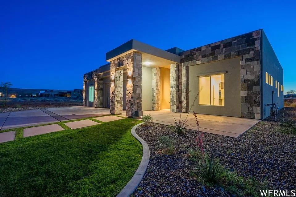 HIDEAWAY RETREAT
