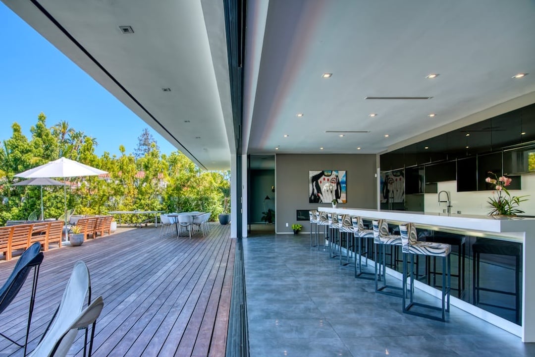 Eminence Horizon