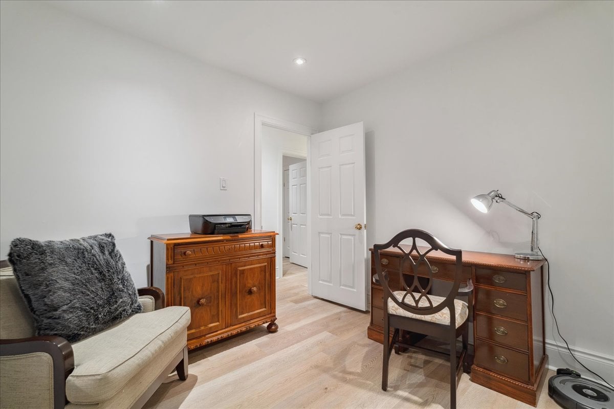 Executive Rental in Forest Hill