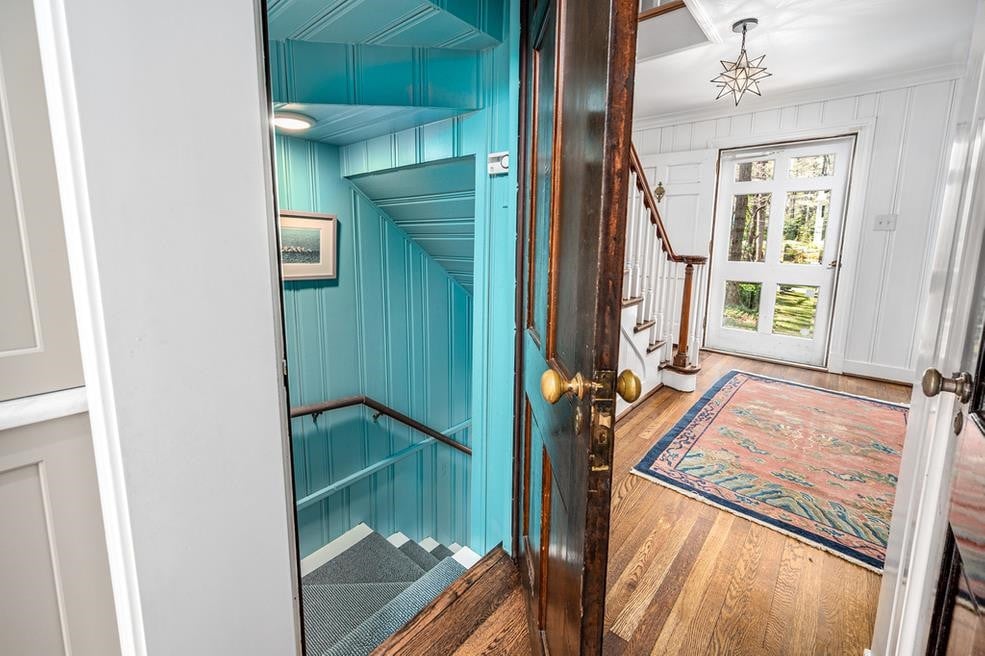 1021 Laurel Hill Rd
