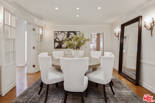 512 N Sierra Dr