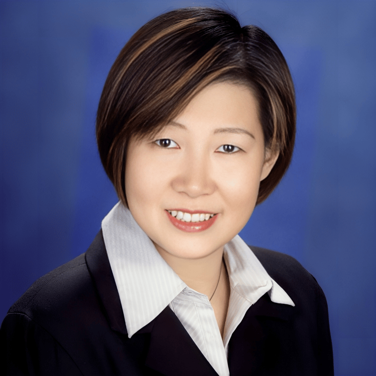 Winnie Lee