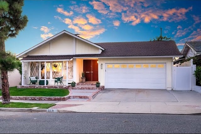 625 Beachcomber Drive Branded