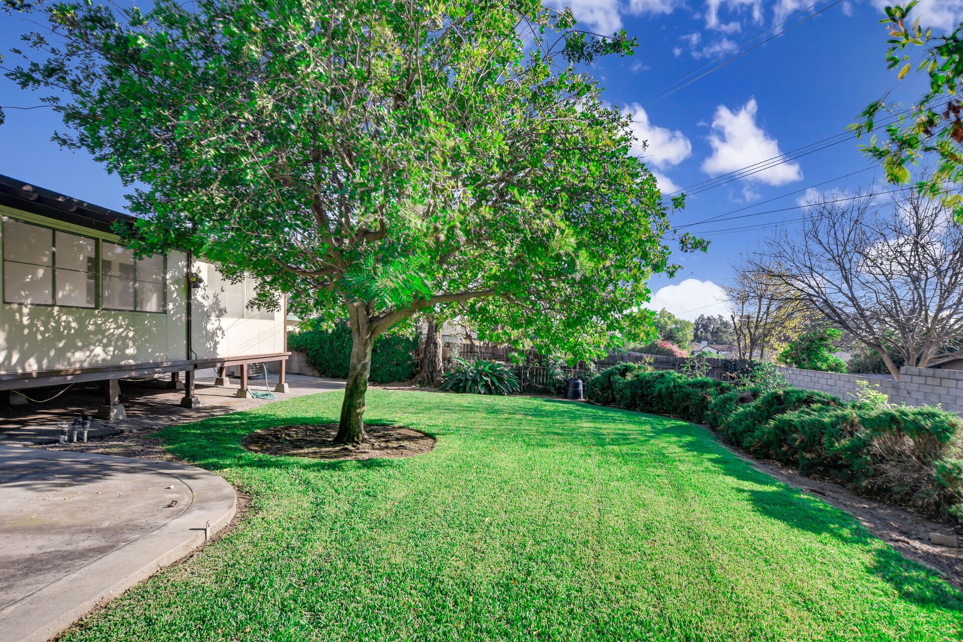 617 N Vista Bonita Avenue
