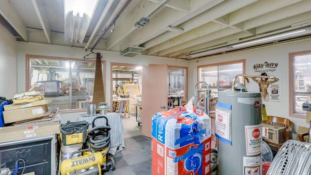 1469 Pacific Ave | 16,493 Light Manufacturing Warehouse