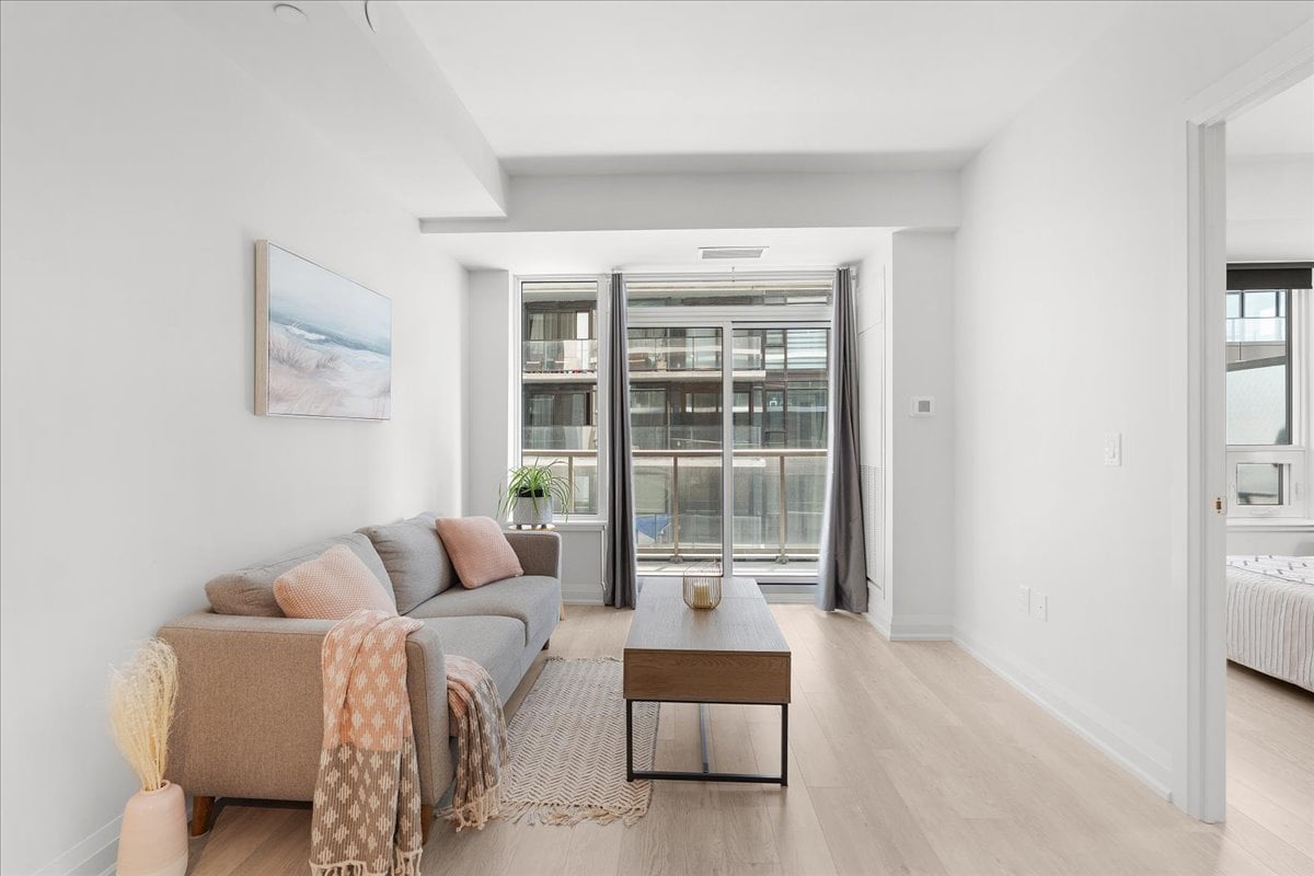 212 King William Street Unit: 513