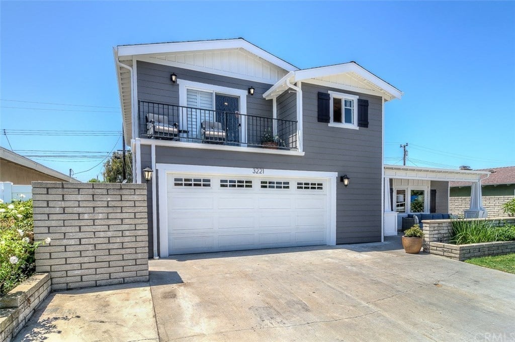 3221 Nebraska Pl