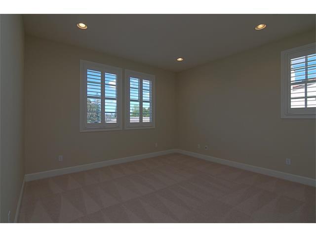 340 Mansfield Dr