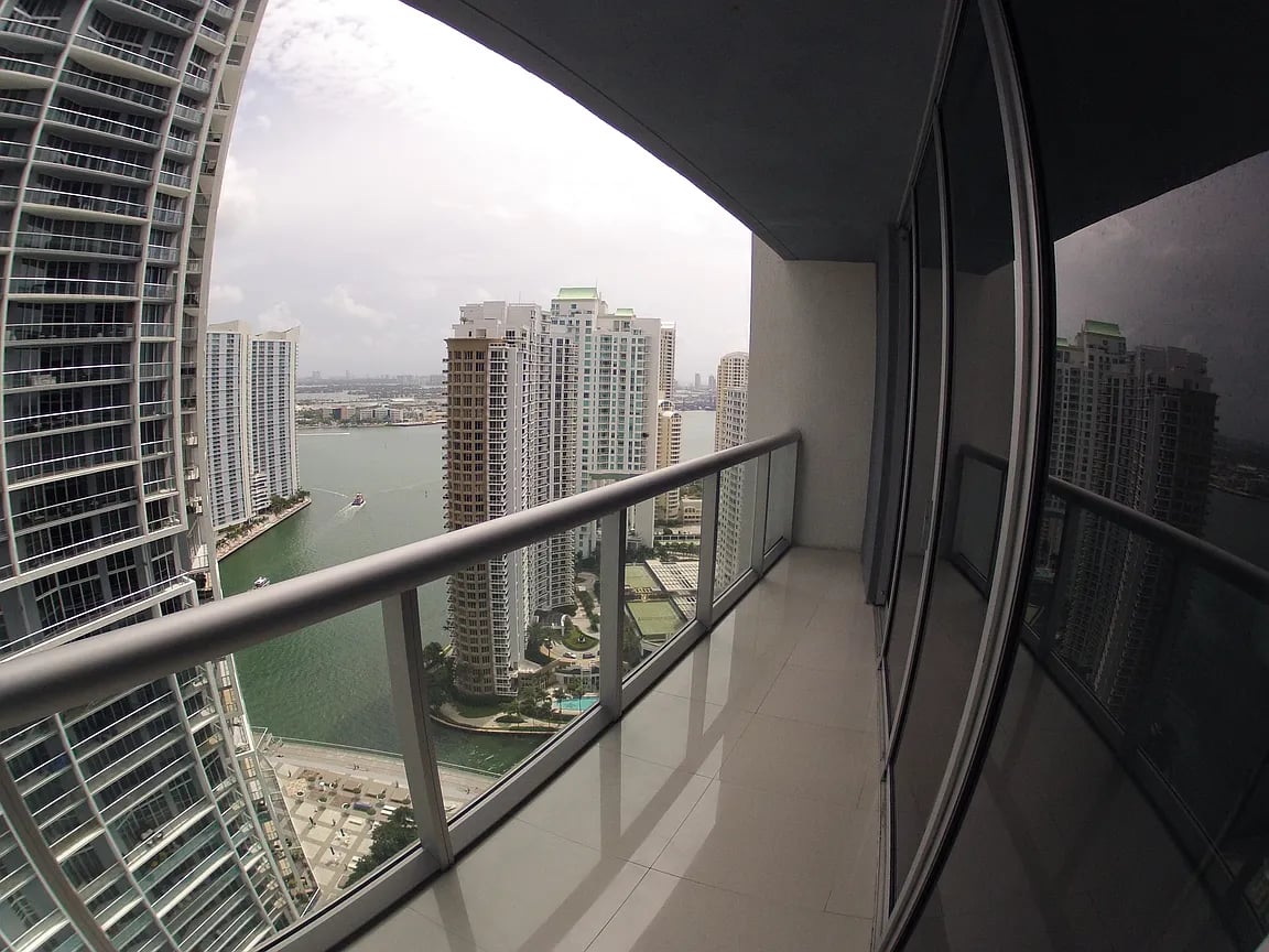 495 Brickell Ave APT: 3310