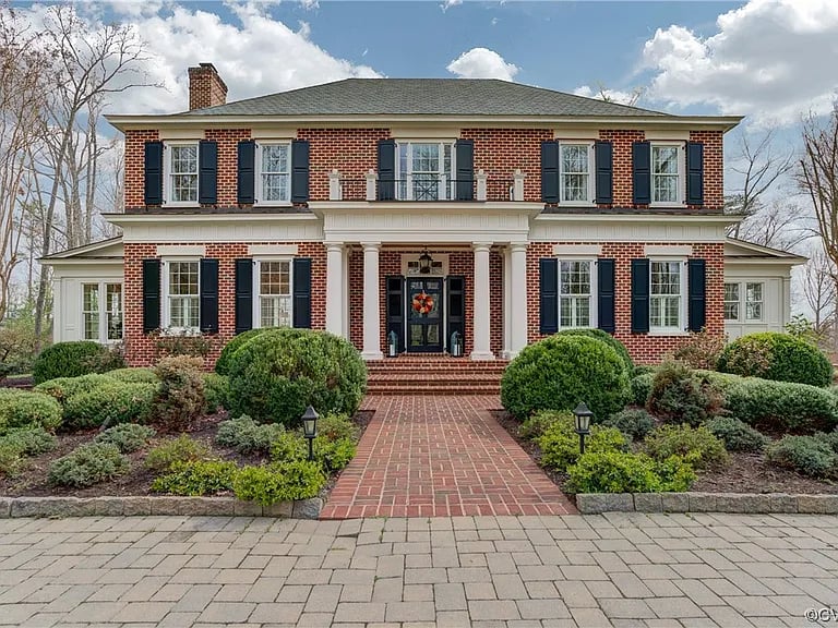 12430 Walnut Hill Dr