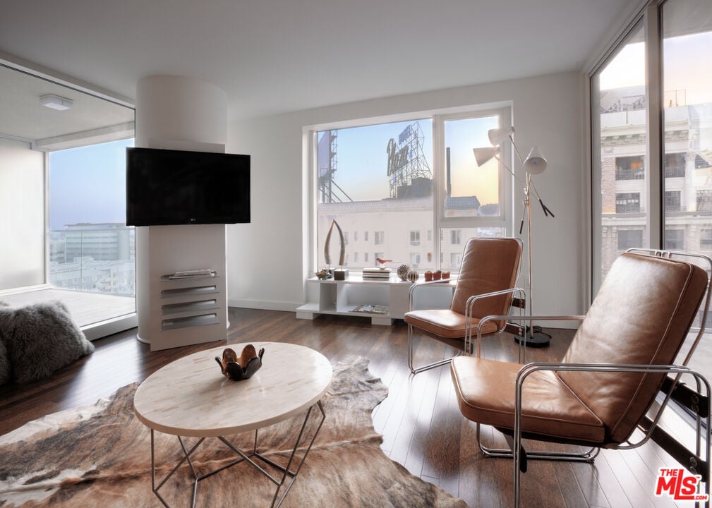 6250 Hollywood Blvd, #10N