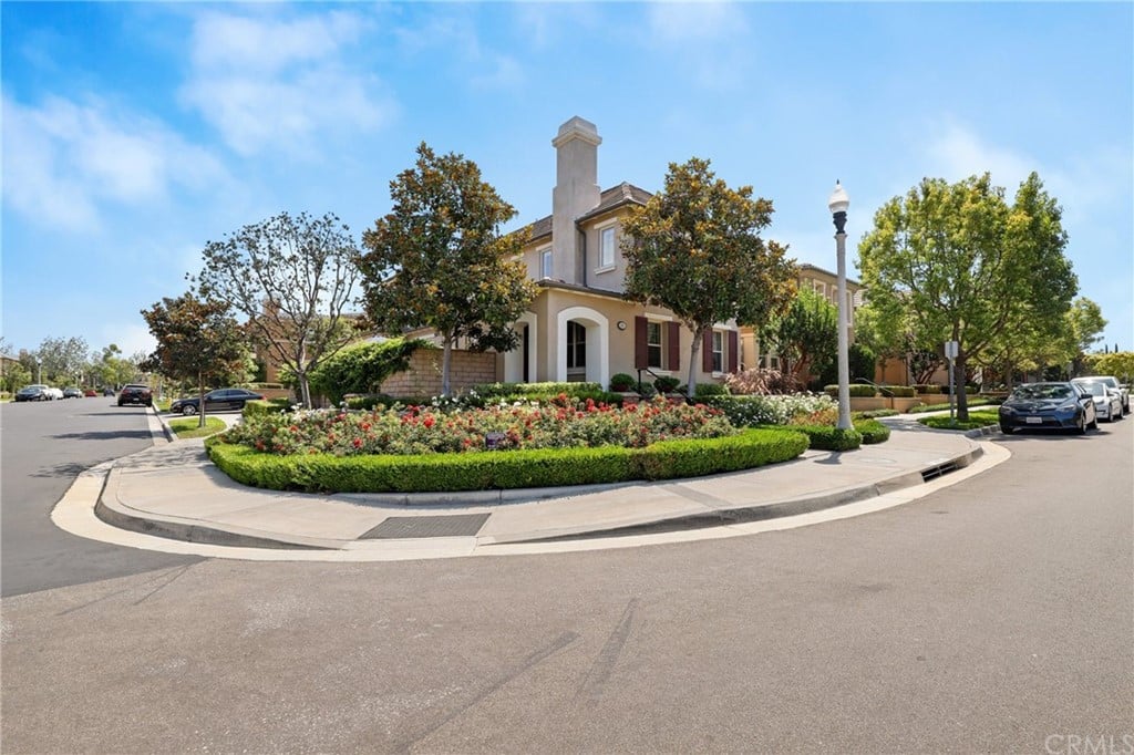 171 Great Lawn