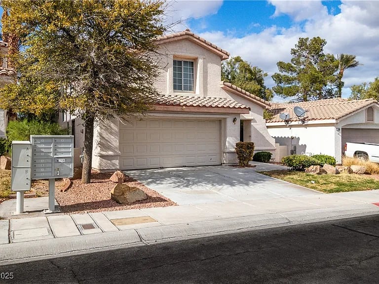 8112 Broken Spur Ln