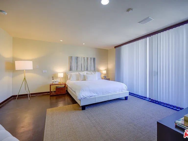 4007 Ocean Front Walk