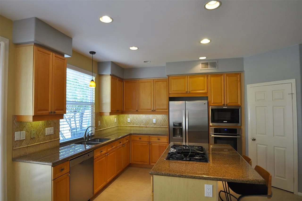 15851 Caminito Cantaras