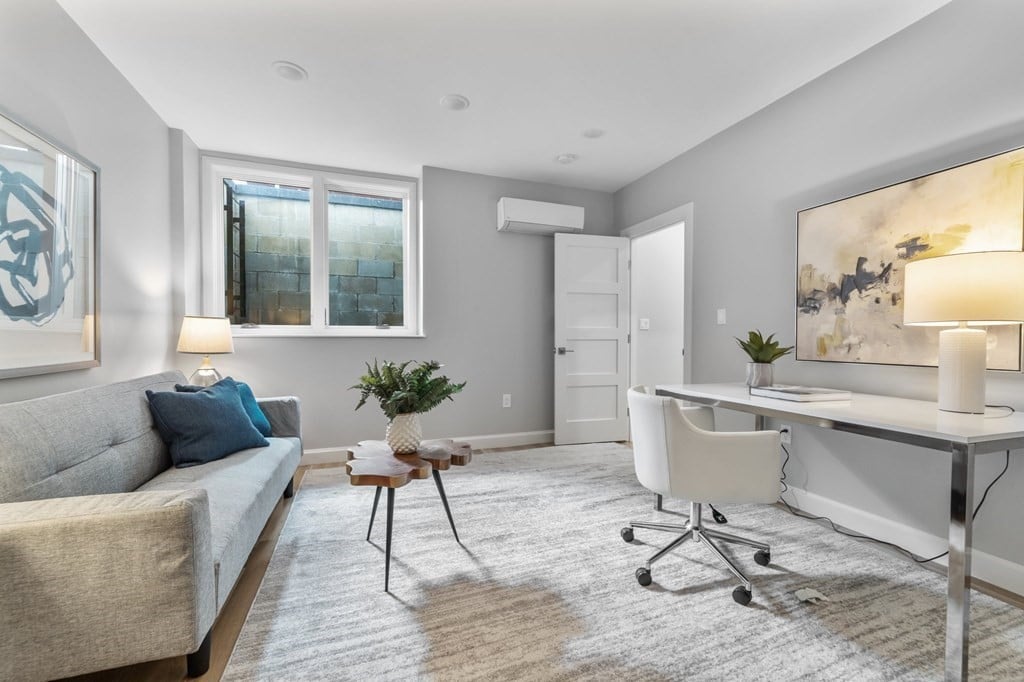 90 Holworthy St Cambridge, MA 02138