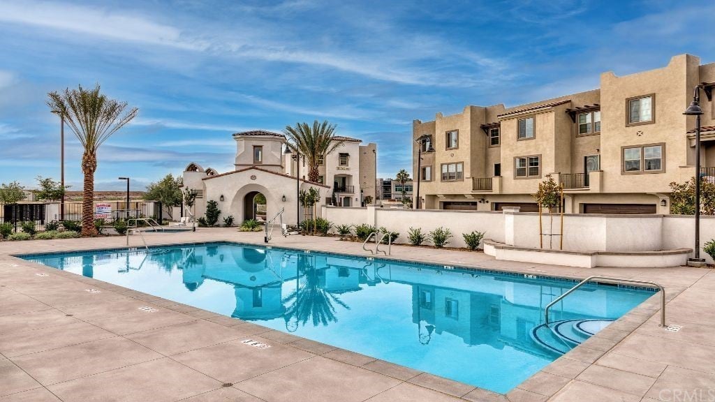 317 Paddle Ct
