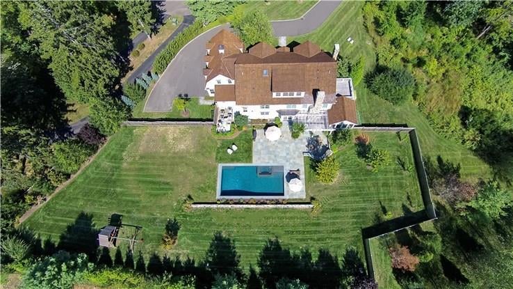 25 Flower Farm Circle 