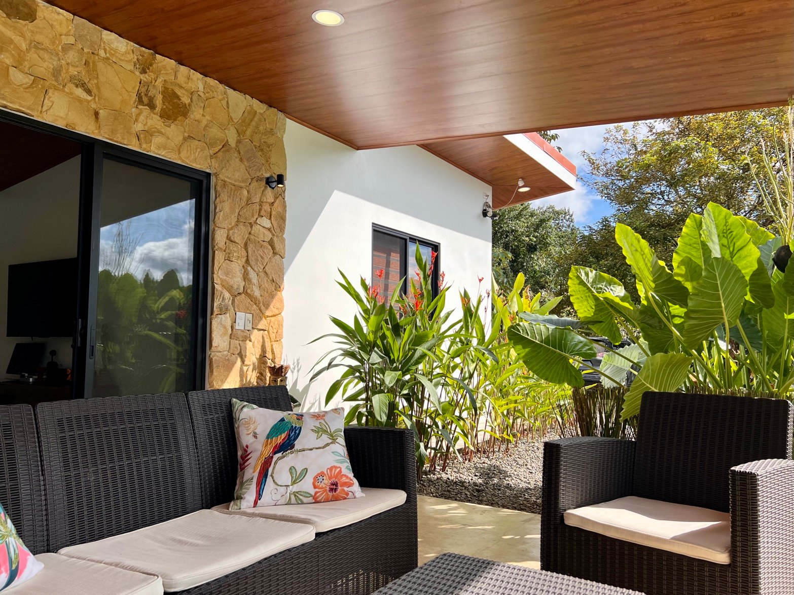 Brand New Modern Home in a Private Tropical Setting - Tres Rios