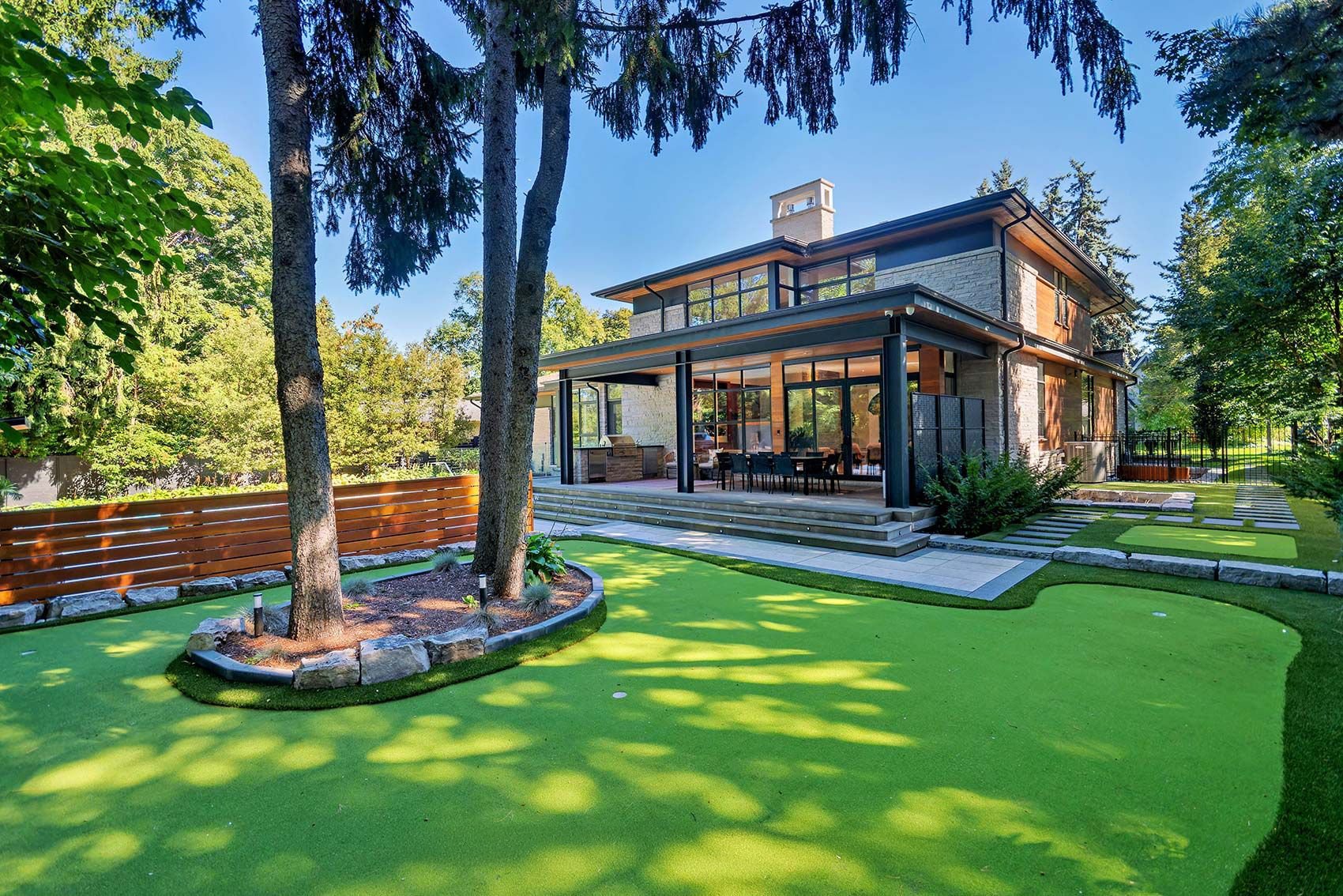 211 Glenview Dr