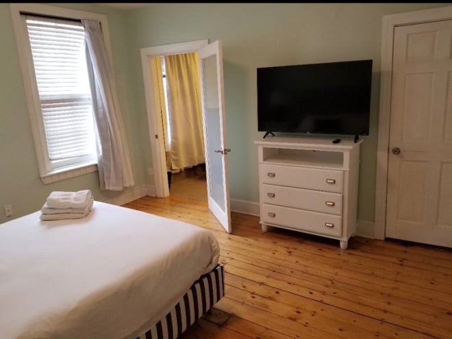 38 Hanson St #2