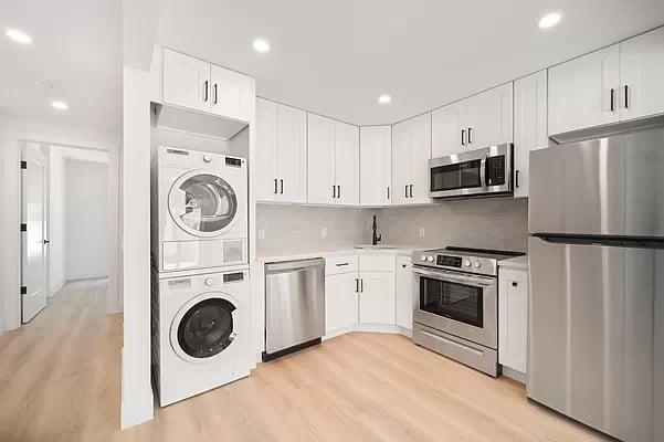 76 Java Street Unit: 1