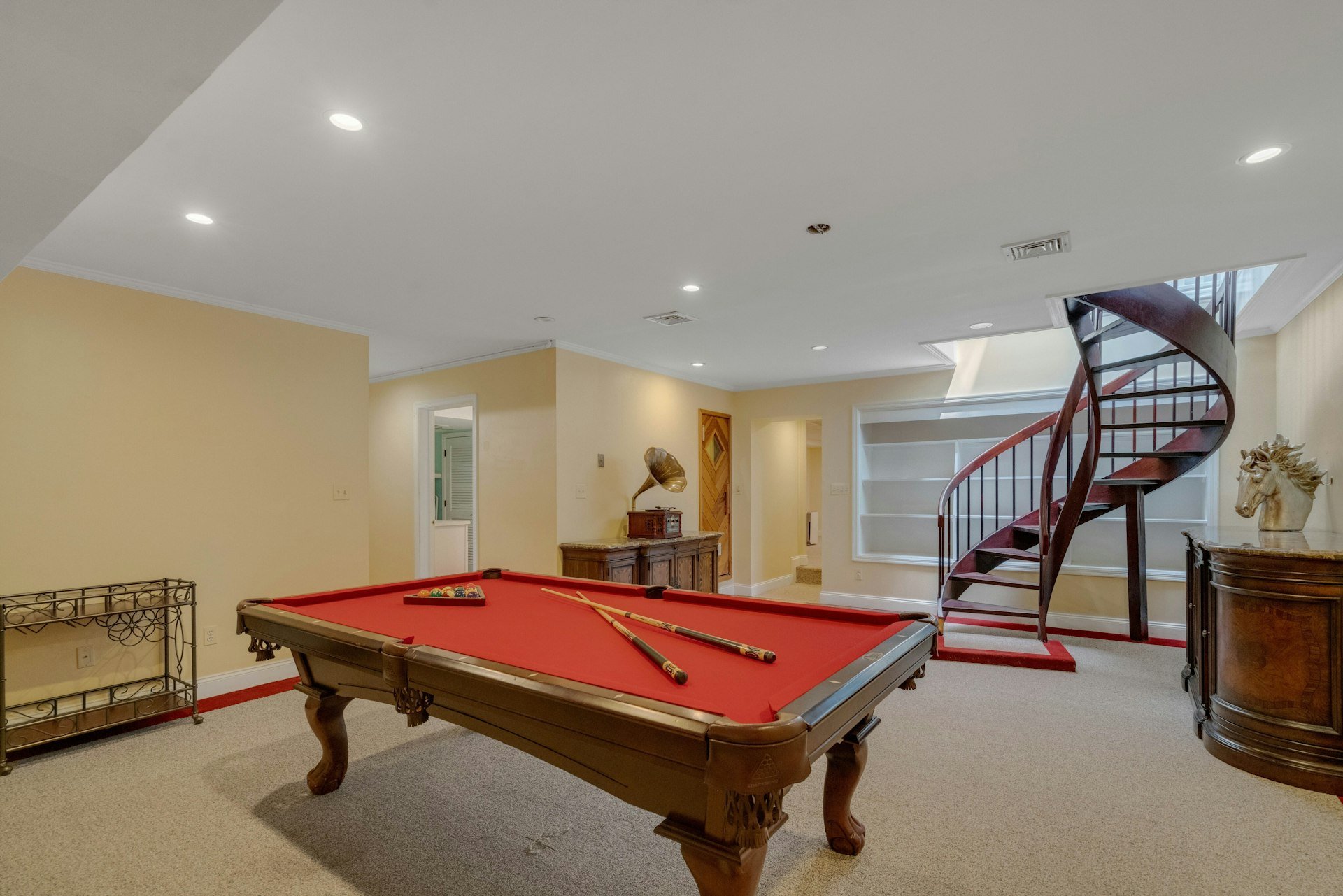 225 Glen Road