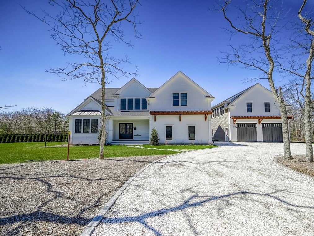 12 Baylies Way