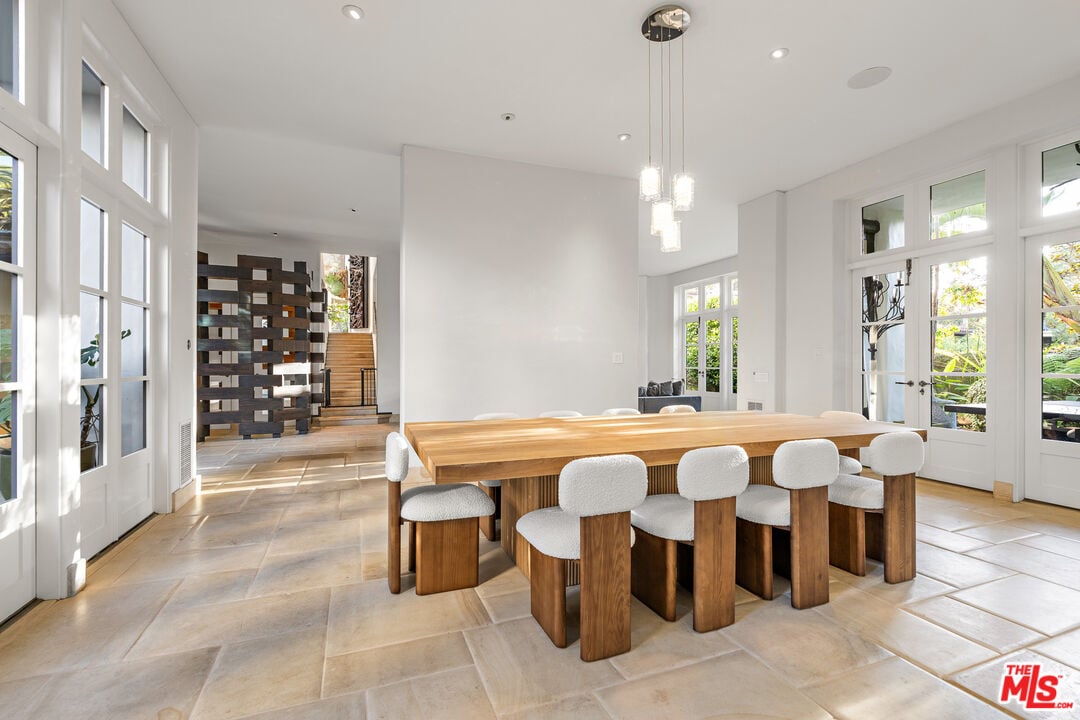 Century Woods Dr, 90067