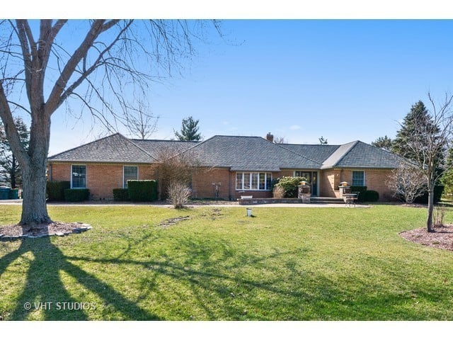 40W037 Red Hawk Ct