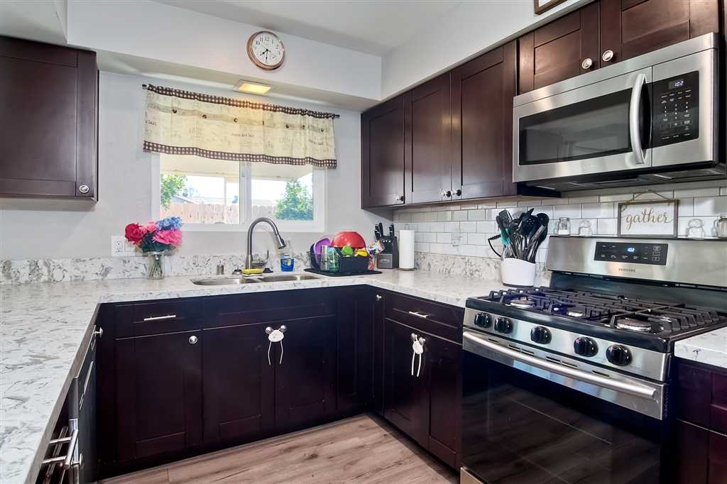 13111 Laurel St