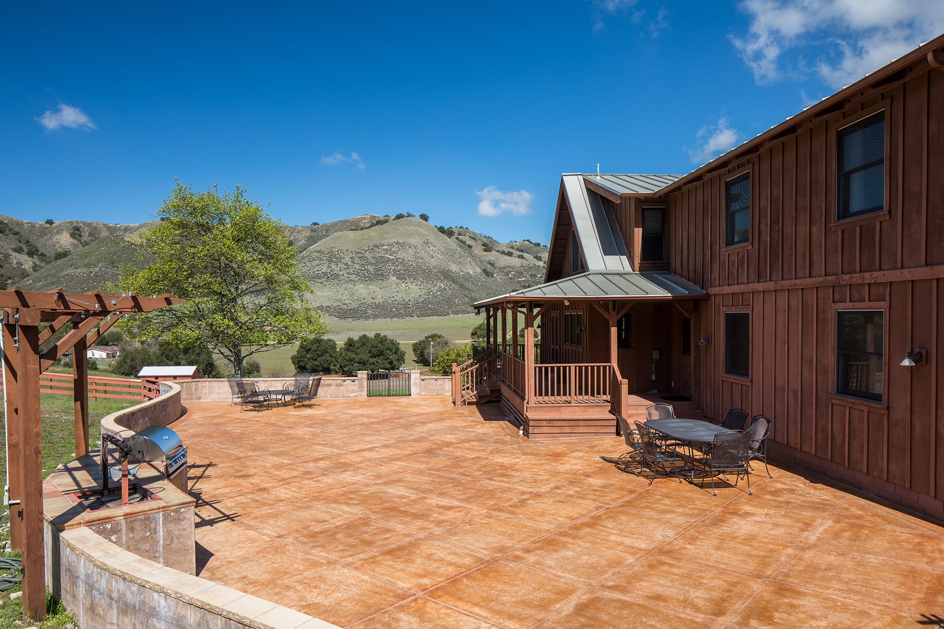Steinbeck Country Living - 556 Corral de Tierra Road