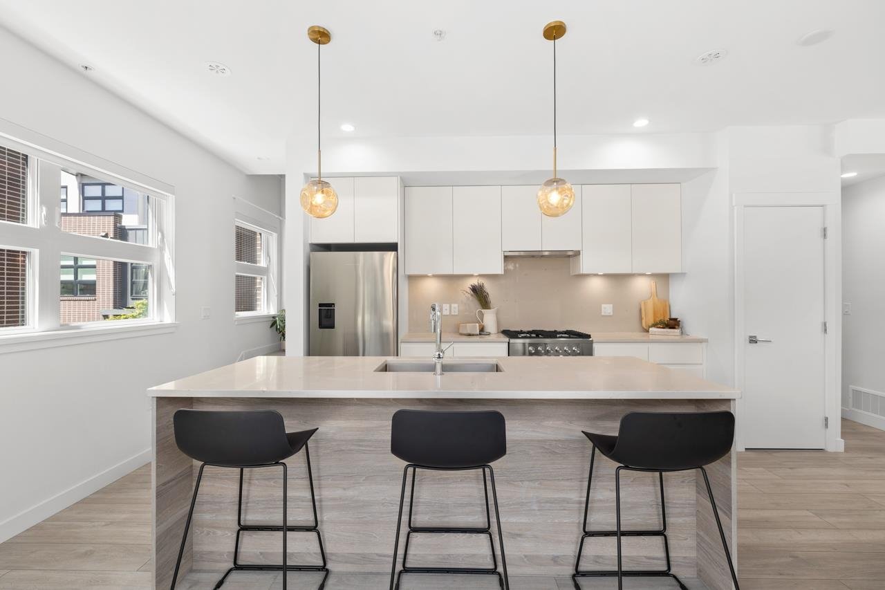 24-3490 Mt Seymour Pkwy