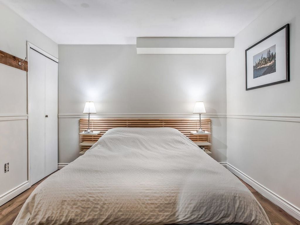 1910 Cedar Village Cres, #49