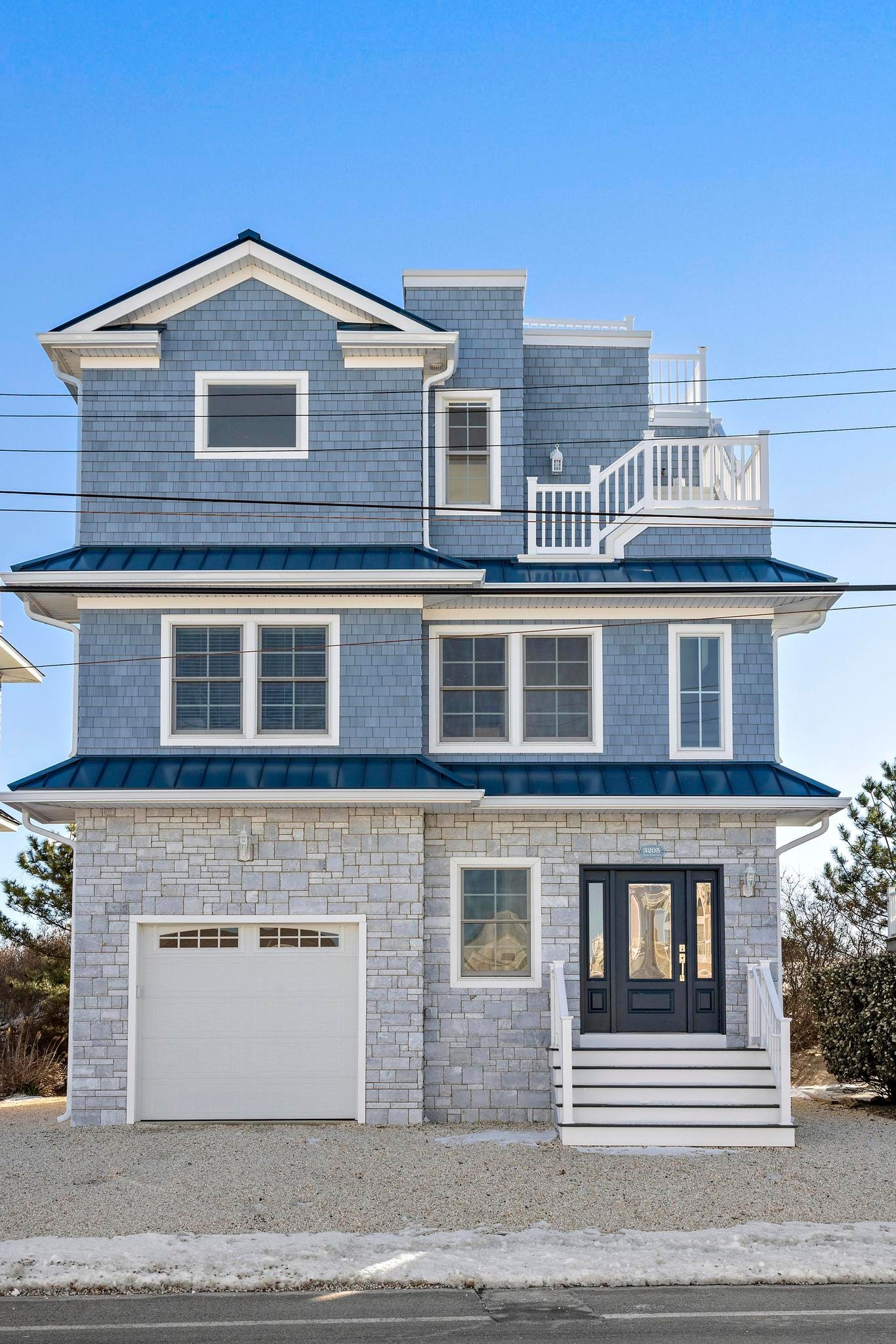 3205 Ocean Blvd - Oceanfront