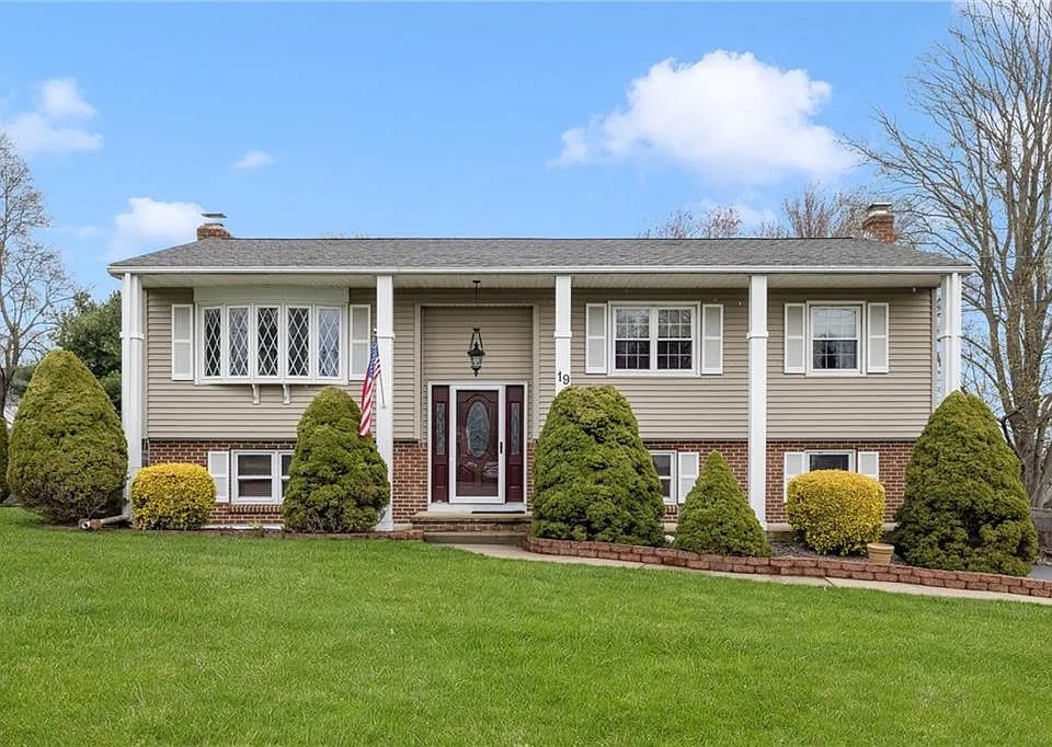 19 Peters Ln