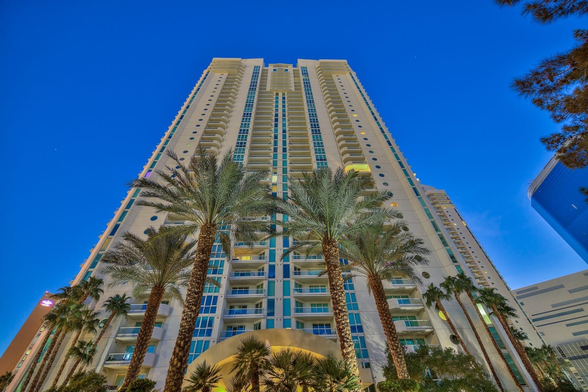 Turnberry Place